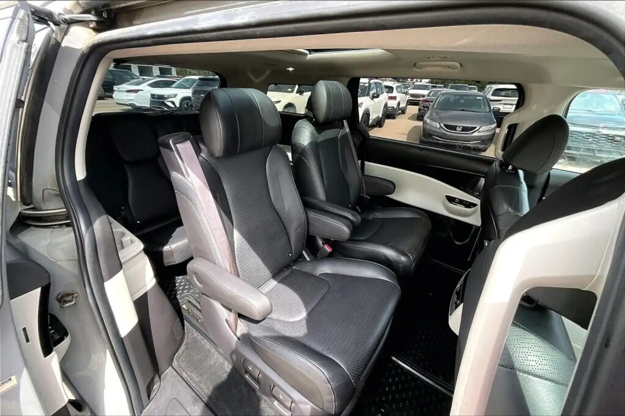 Kia Carnival fotografie Kia Carnival