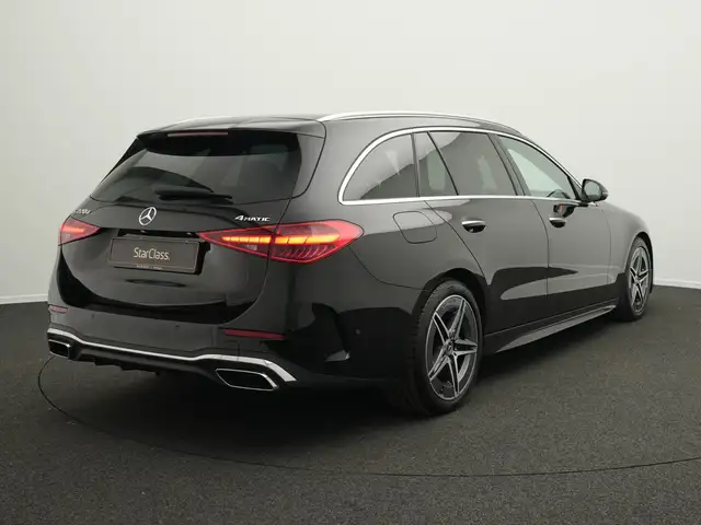 Mercedes-Benz C-Class view 3