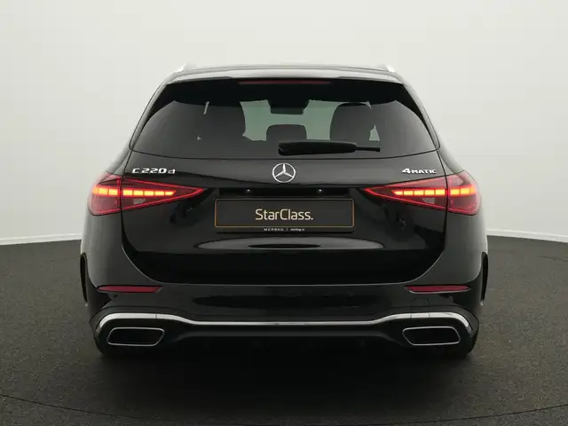Mercedes-Benz C-Class view 4