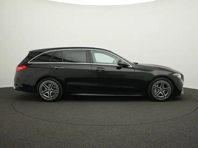 Mercedes-Benz C-Class view 5
