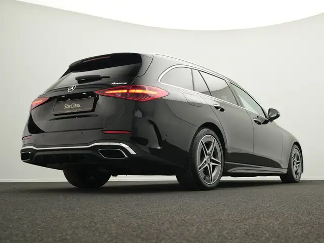 Mercedes-Benz C-Class view 11