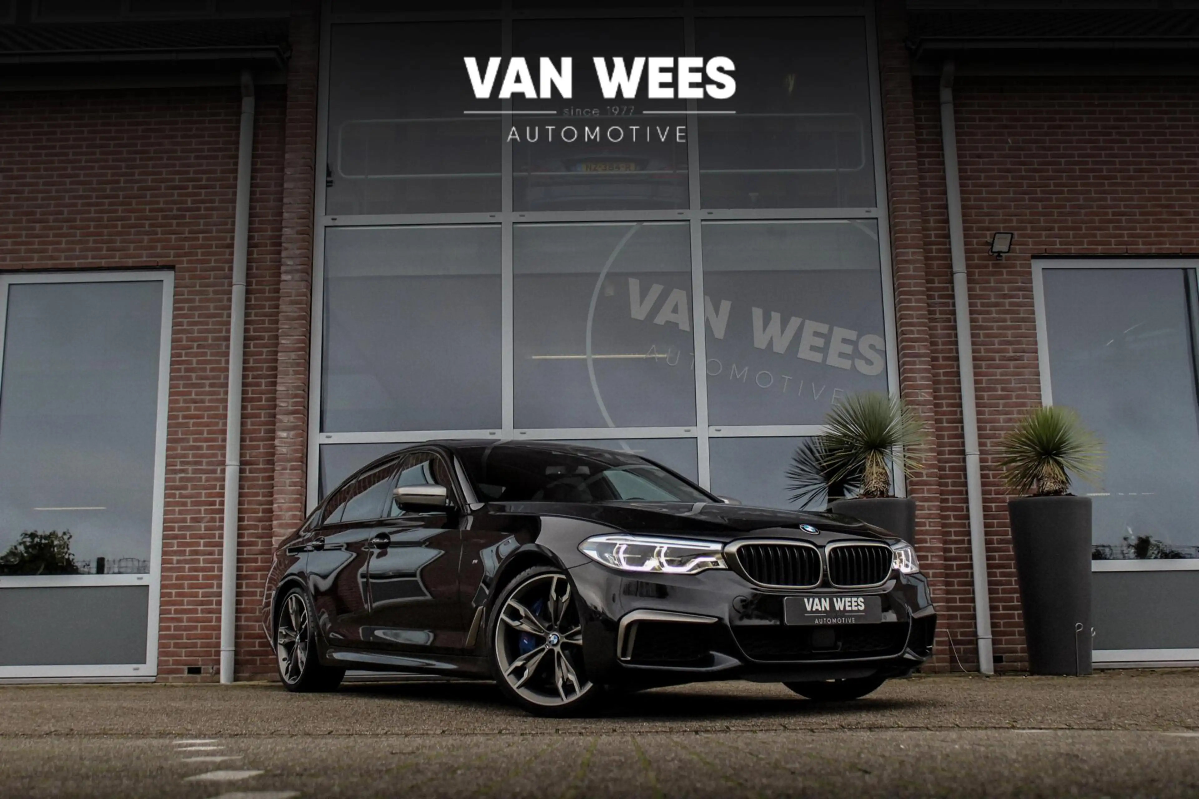 BMW M550 BMW 5-serie M550d xDrive High Executive | incl. BT