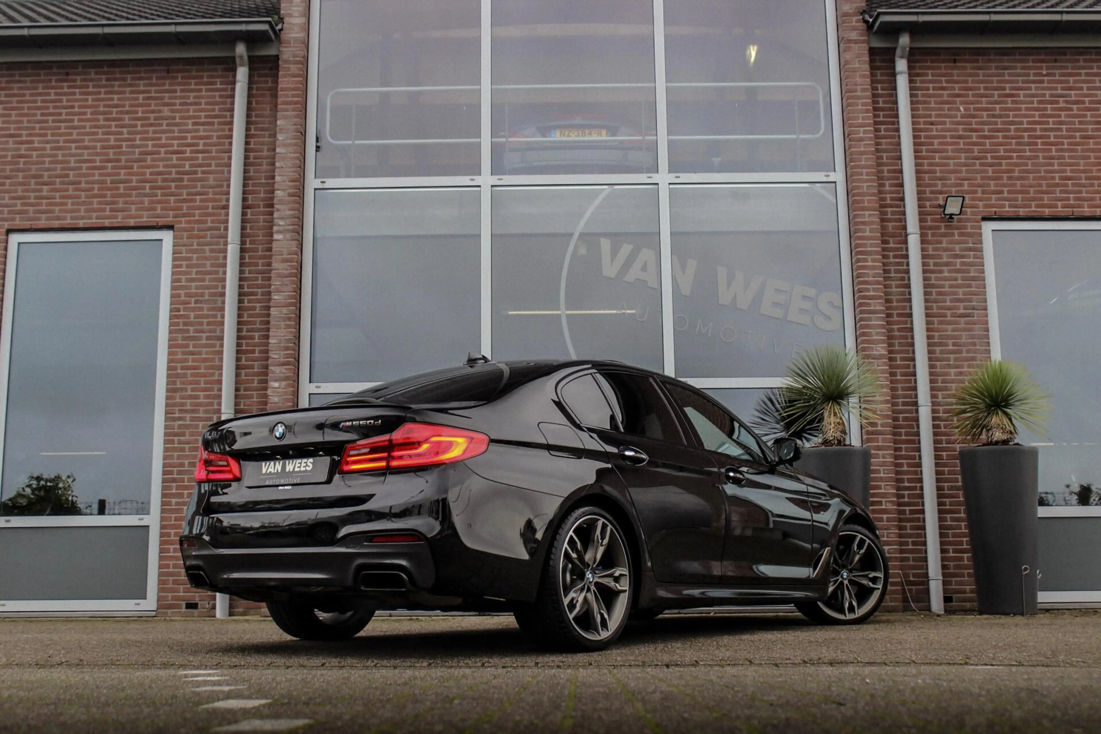 BMW M550 BMW 5-serie M550d xDrive High Executive | incl. BT — photo 5