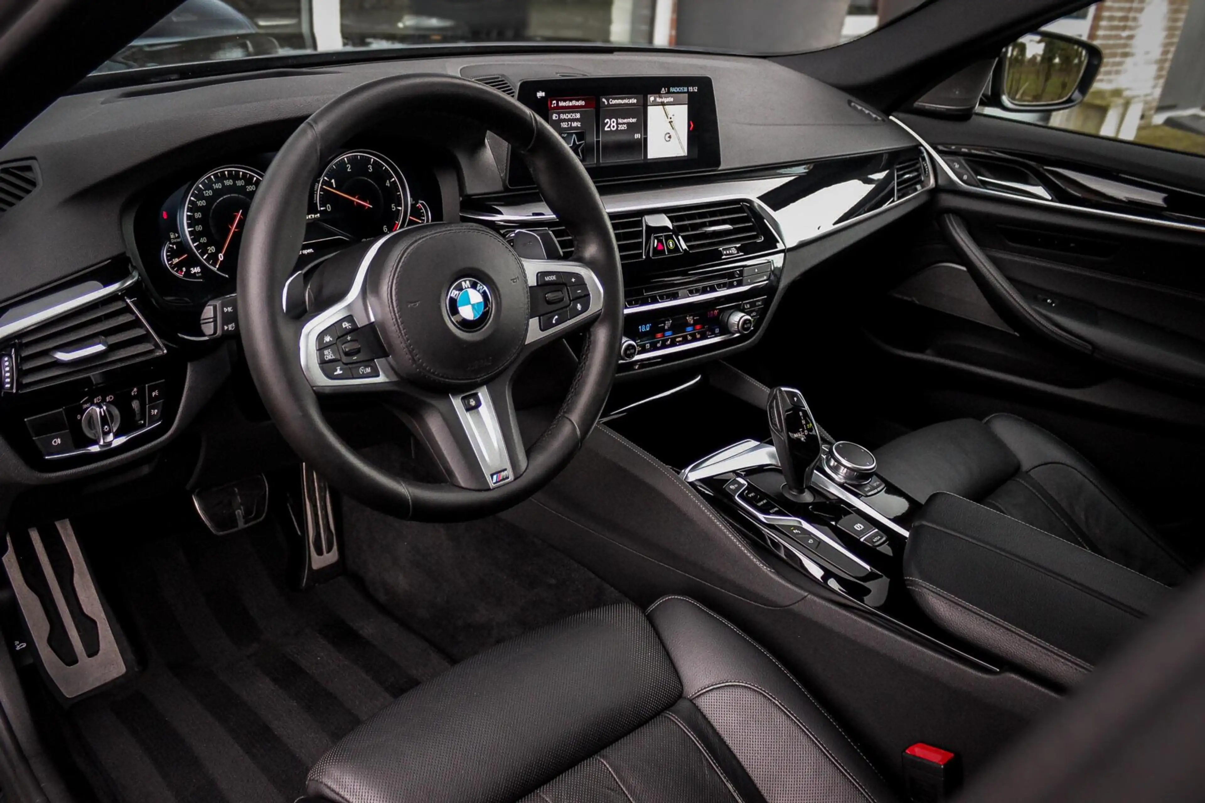 BMW M550 BMW 5-serie M550d xDrive High Executive | incl. BT — photo 13
