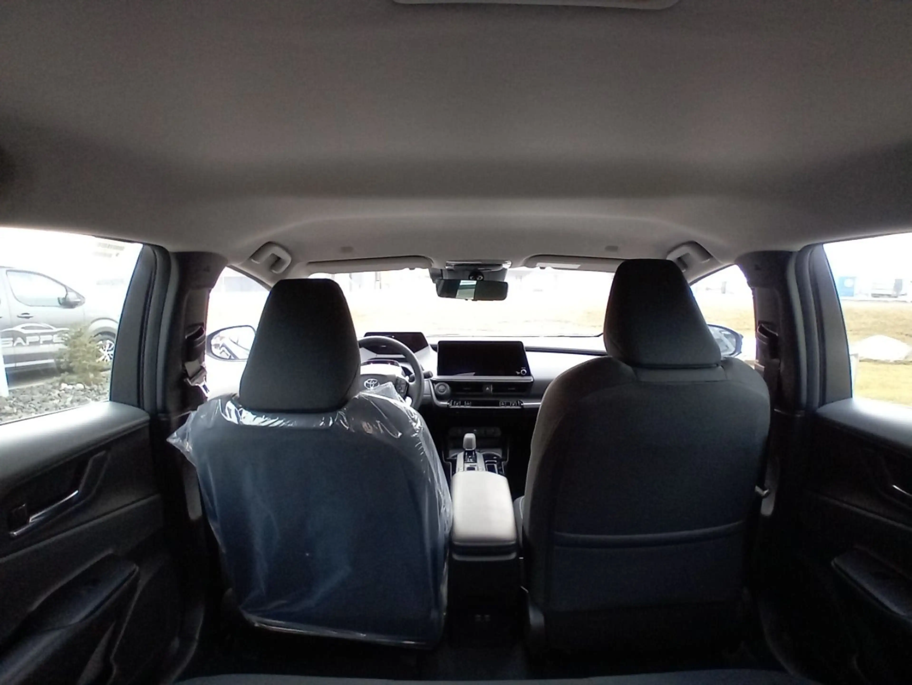 Toyota Prius 2.0 VVT-i Plug-in Hybrid PHEV 13,3kWh Execut — photo 7