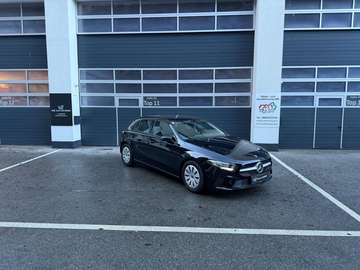 *SERVICE*PICKERL NEU*SITZHEIZUNG*8 FACH BEREIFT*