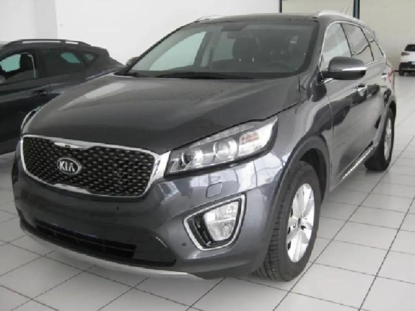 Kia Sorento 2.2 CRDI DRIVE 5P 7 PLAZAS Grijs - 1