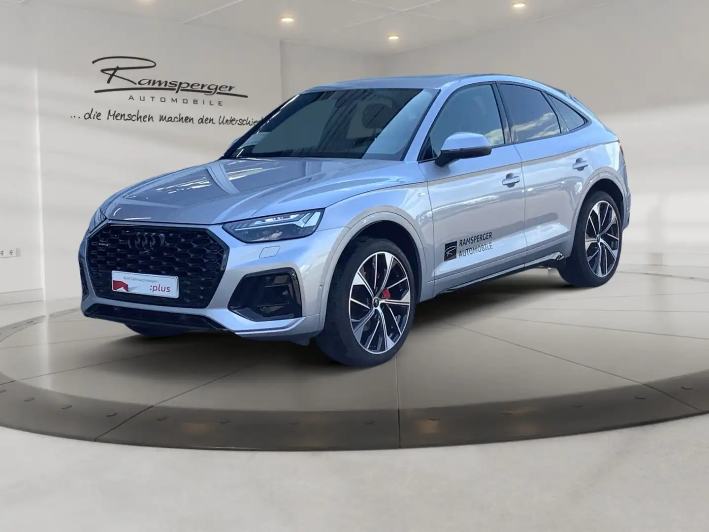 Audi Q5 S line 40 TDI quat. Matrix HuD Pano Silber - 2