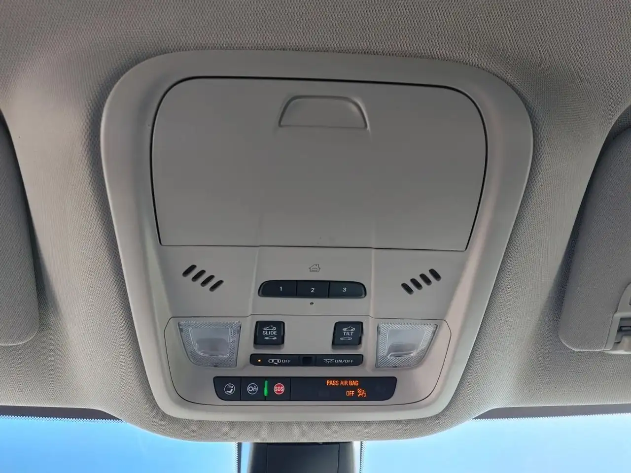 Buick Enclave снимка Buick Enclave
