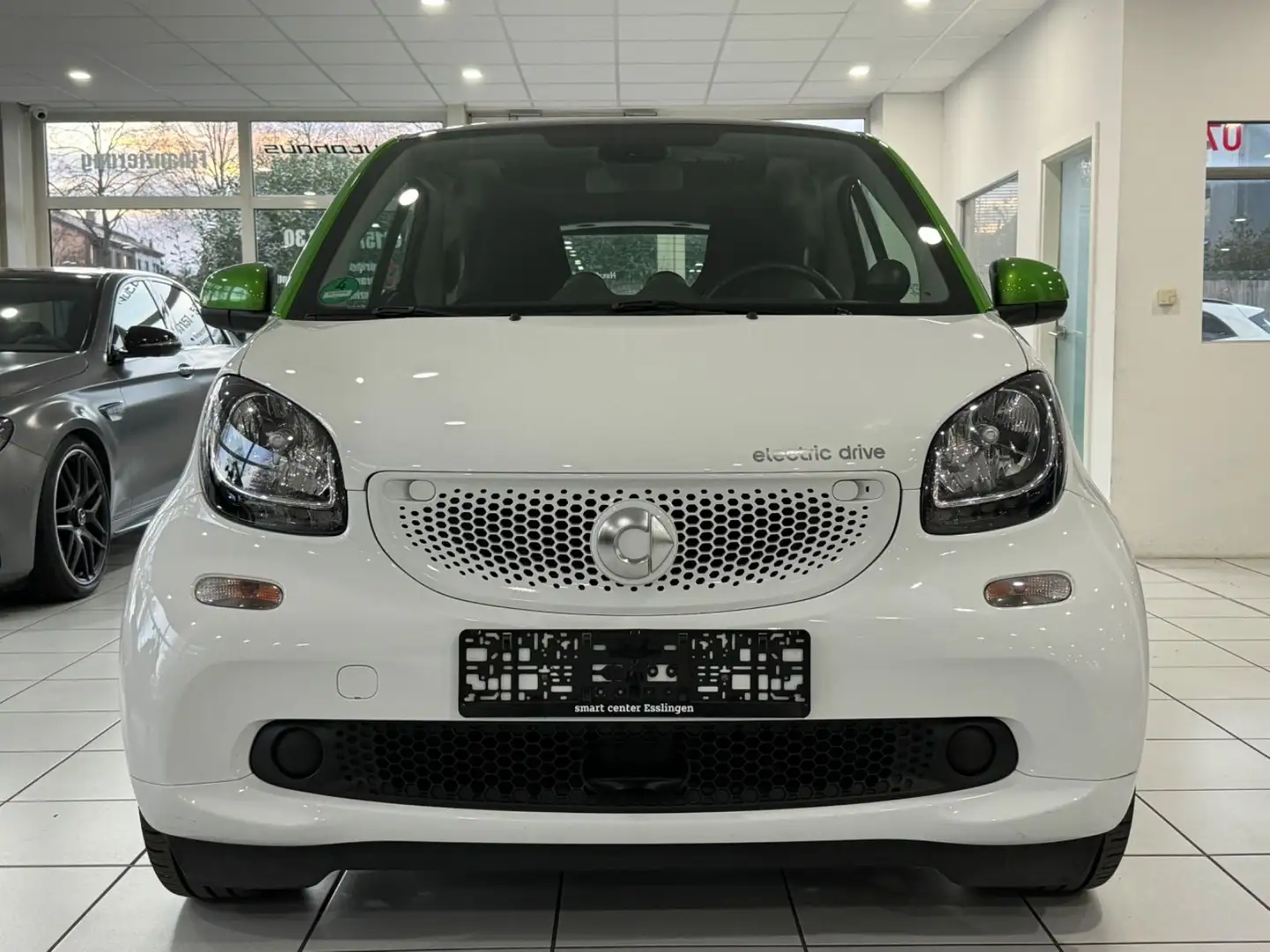 smart forTwo *EQ*PASSION*DESIGN*PANO*LED*SHZ*ACC*TEMP* Weiß - 2