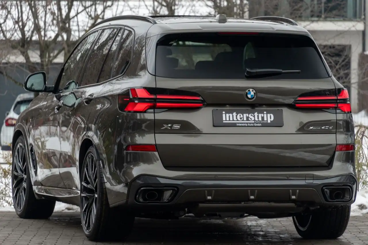 BMW X5 40d M 2026.LUFTF.PANO.DR.ASS.HUD.360.22".AHK 4