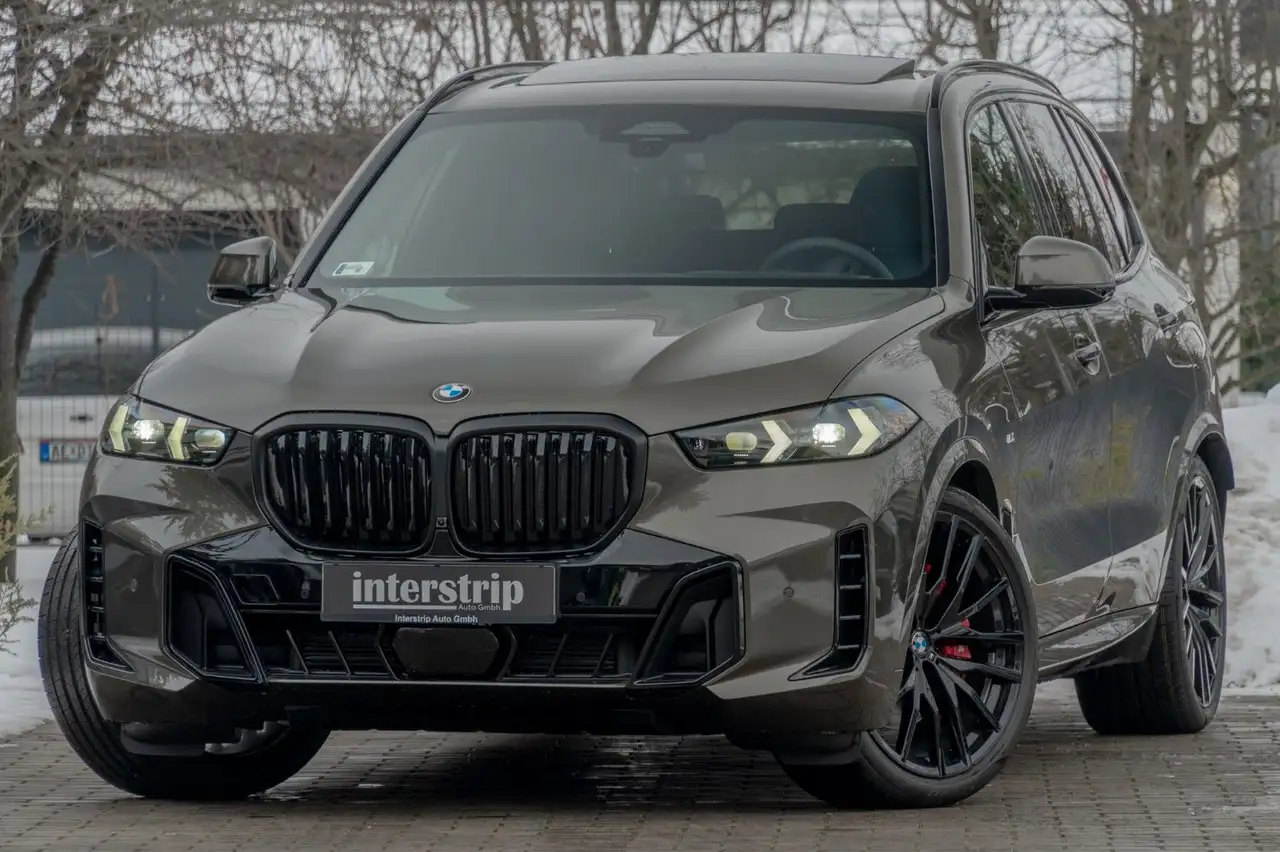 BMW X5 40d M 2026.LUFTF.PANO.DR.ASS.HUD.360.22".AHK