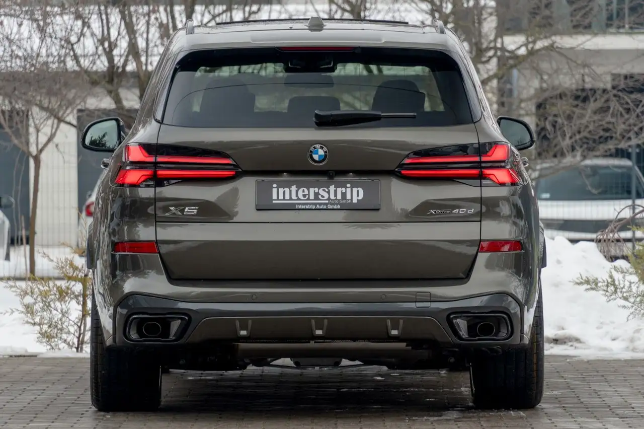 BMW X5 40d M 2026.LUFTF.PANO.DR.ASS.HUD.360.22".AHK 5