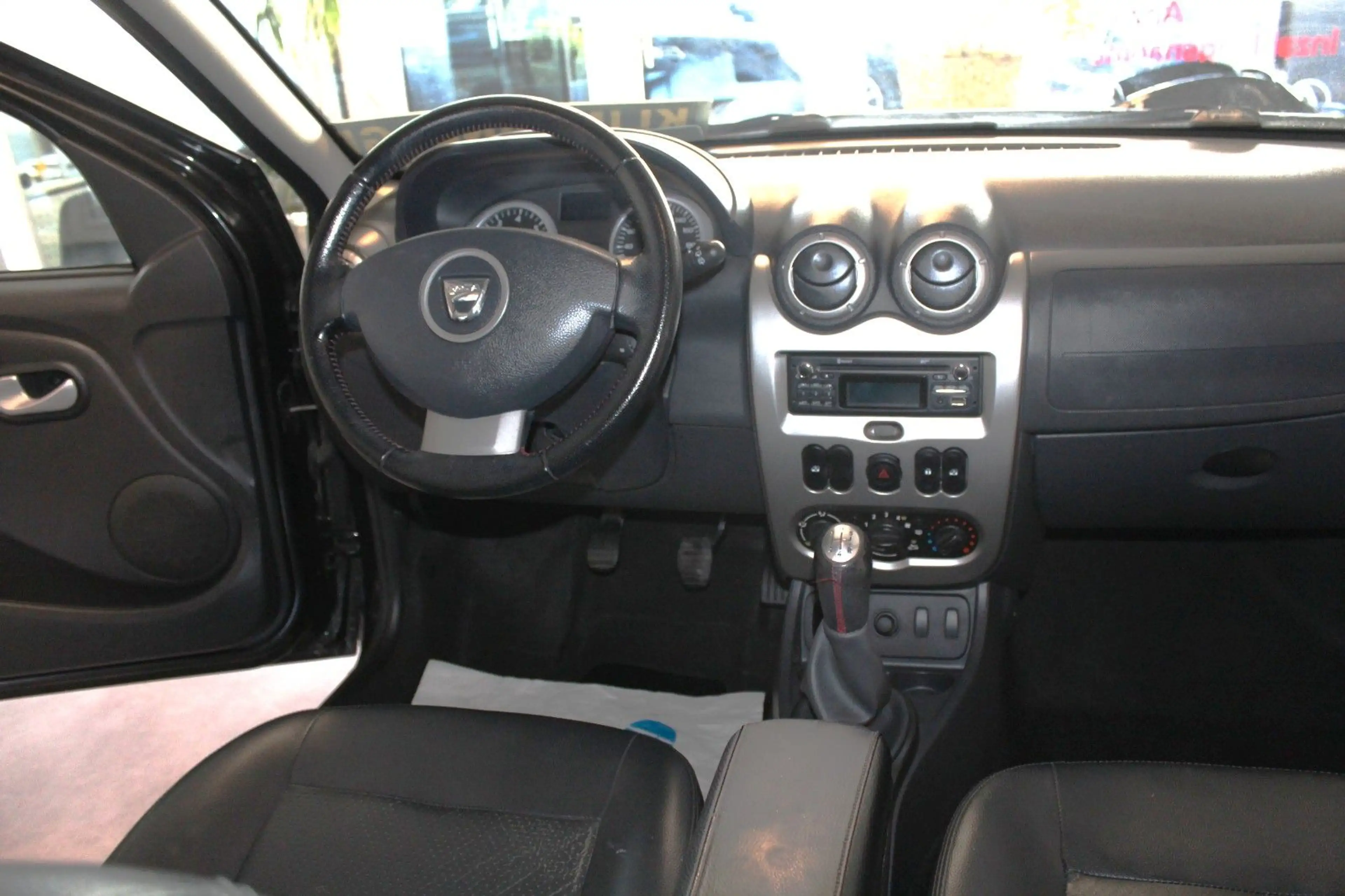 Dacia Duster I Prestige 4x2 Gasanlage von Werk — photo 12