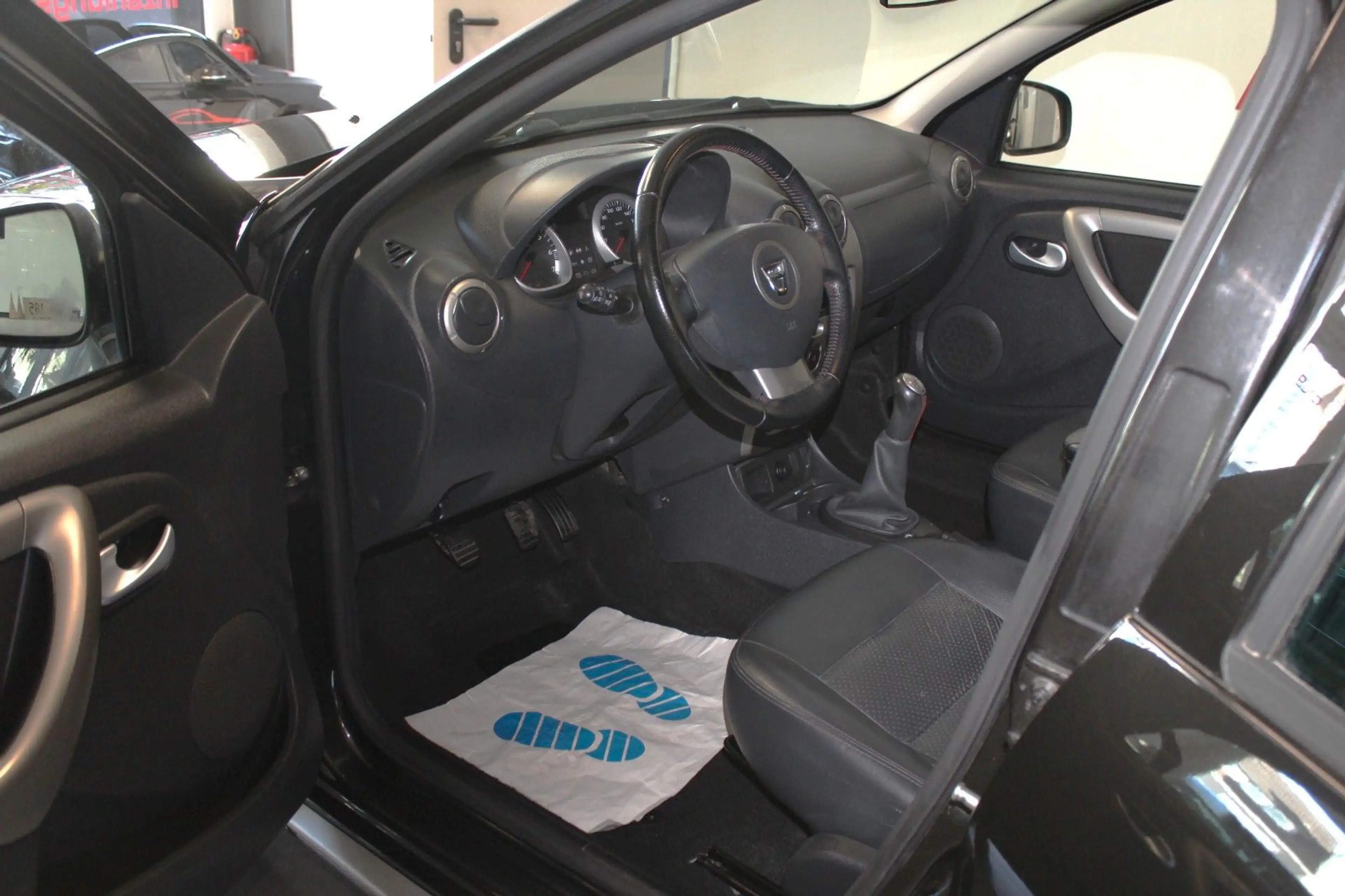 Dacia Duster I Prestige 4x2 Gasanlage von Werk — photo 7