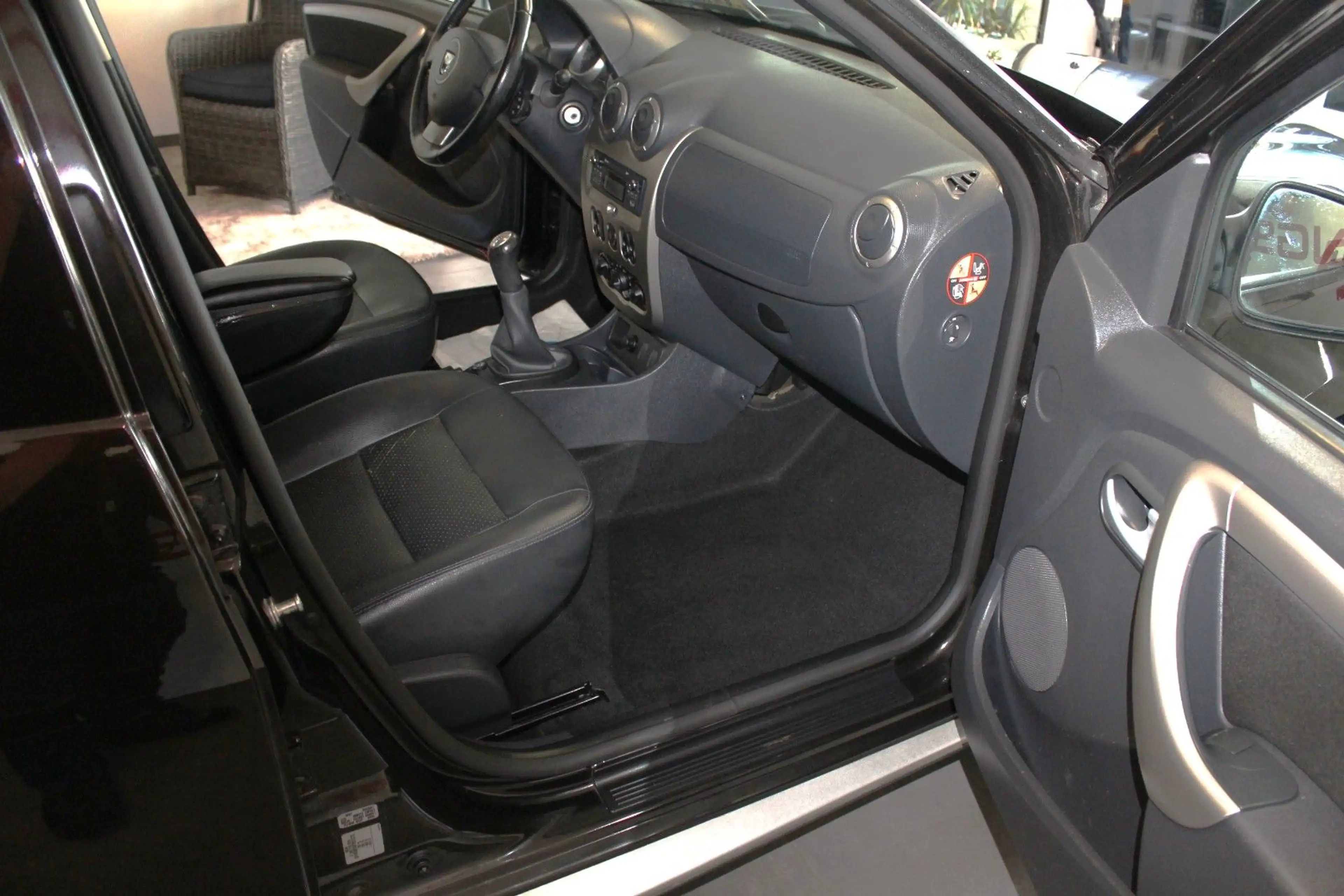 Dacia Duster I Prestige 4x2 Gasanlage von Werk — photo 10