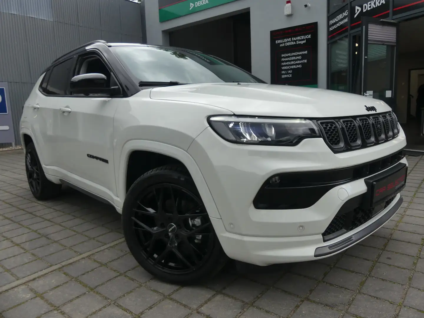 Jeep Compass 1.5 S Mild-Hybrid FWD ACC/19ZOLL/360°KAM Weiß - 1