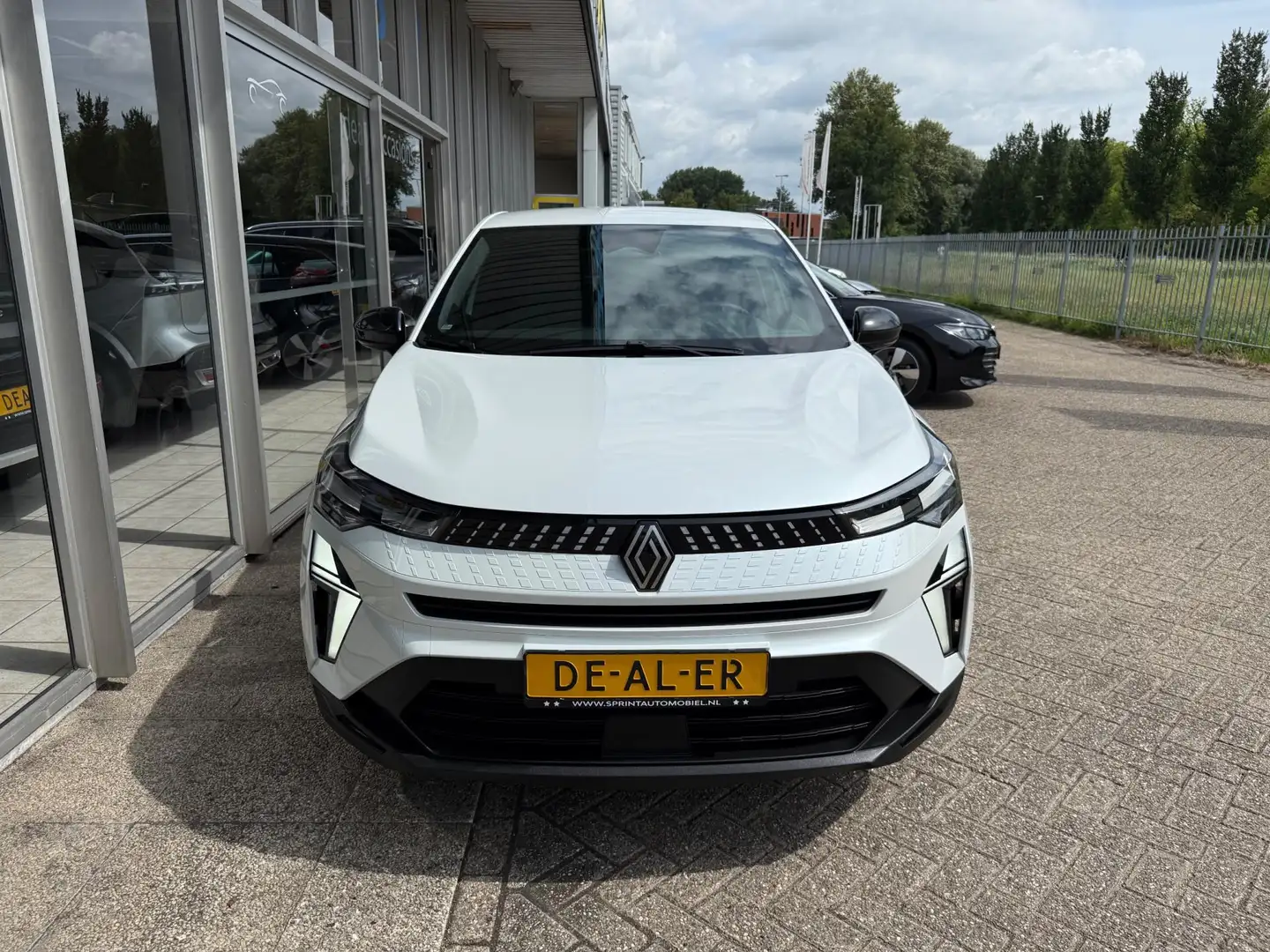 Renault Captur 1.3 mild hybrid 160 techno 158PK / ACHTERUITRIJCAM Wit - 2