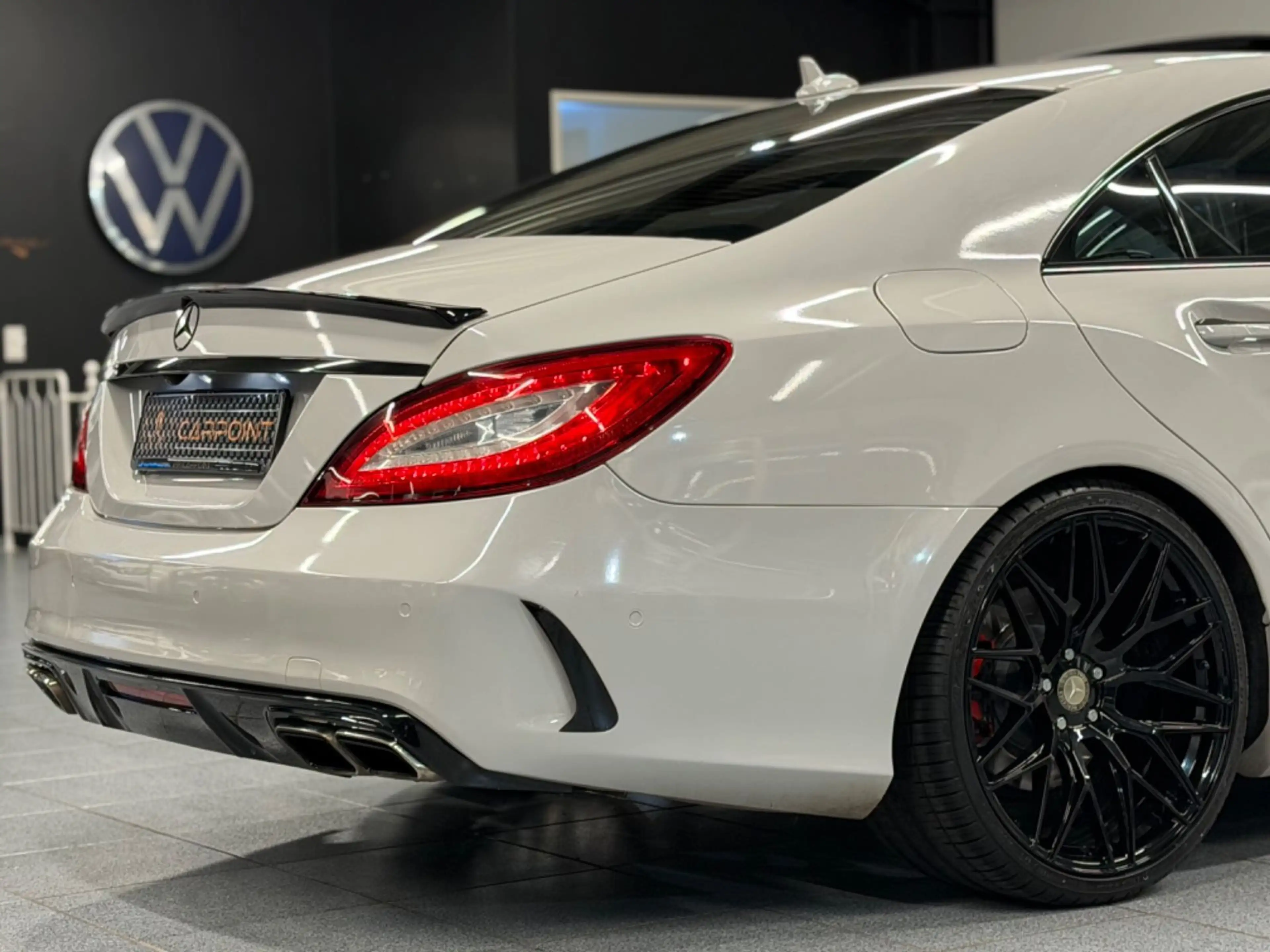 Mercedes-Benz CLS 500 BE 4Matic/LED/Massage/virt./Leder/360° — photo 12