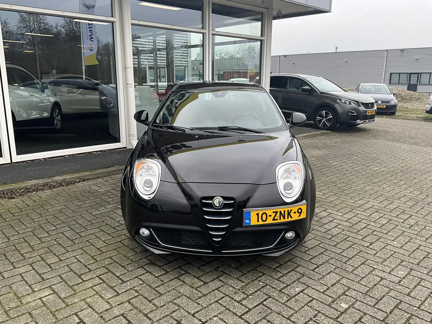 Alfa Romeo MiTo 0.9 TwinAir Distinctive Zwart - 2