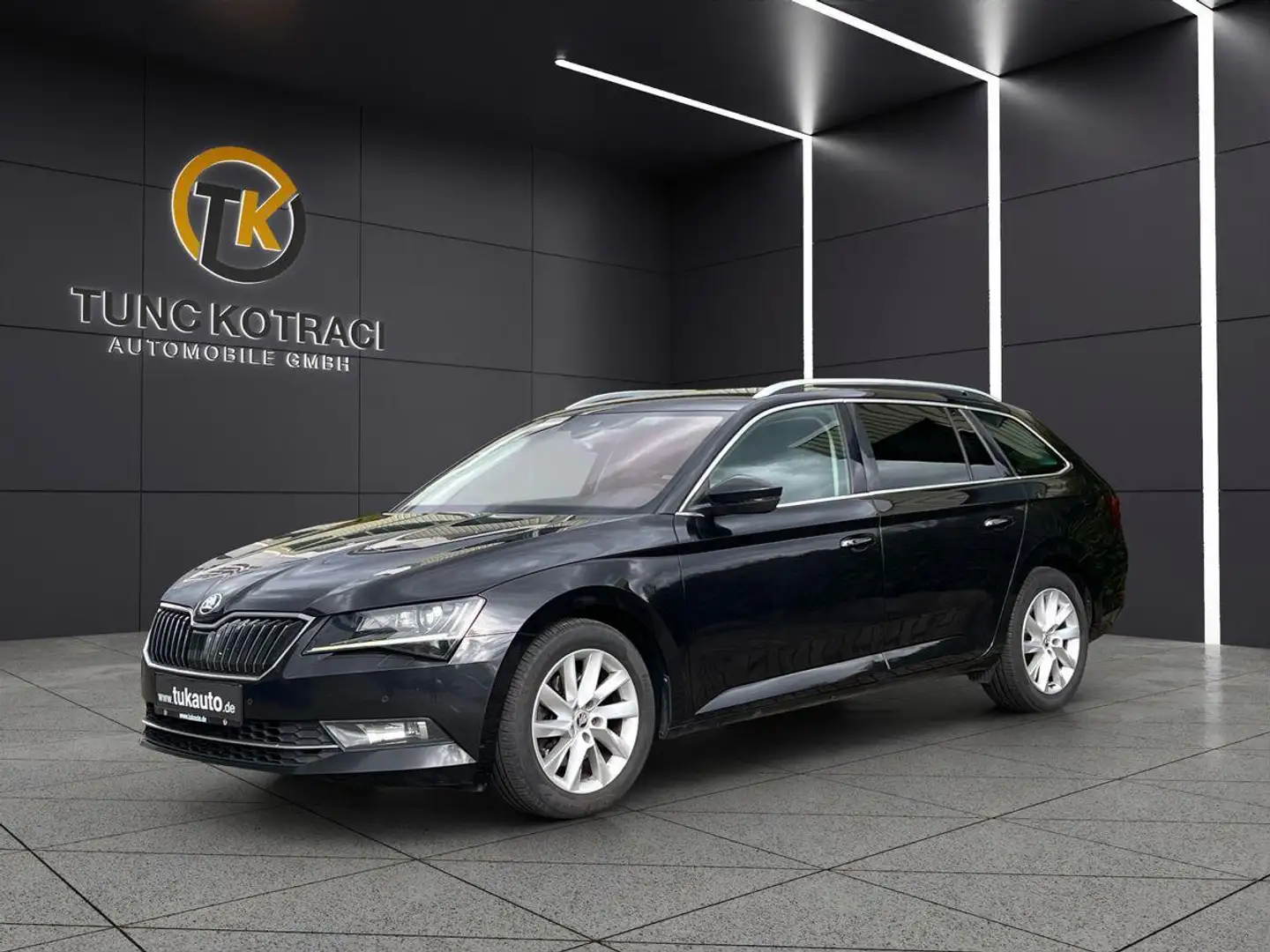 Skoda Superb Style 2.0 TDI DSG|ACC|AHK|MEMORY|KEYGO|++ Schwarz - 1