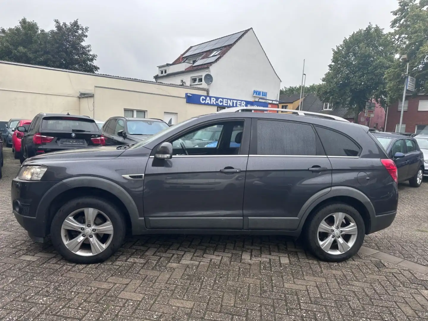 Chevrolet Captiva 2.2 D LT+*LEDER*7SITZER*AUTOMATIK*** Gri - 2