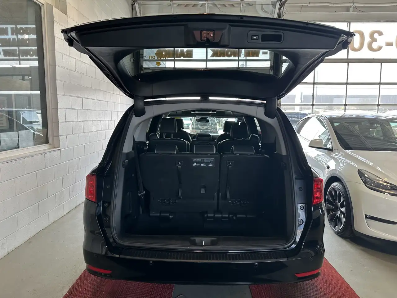 Honda Odyssey снимка Honda Odyssey