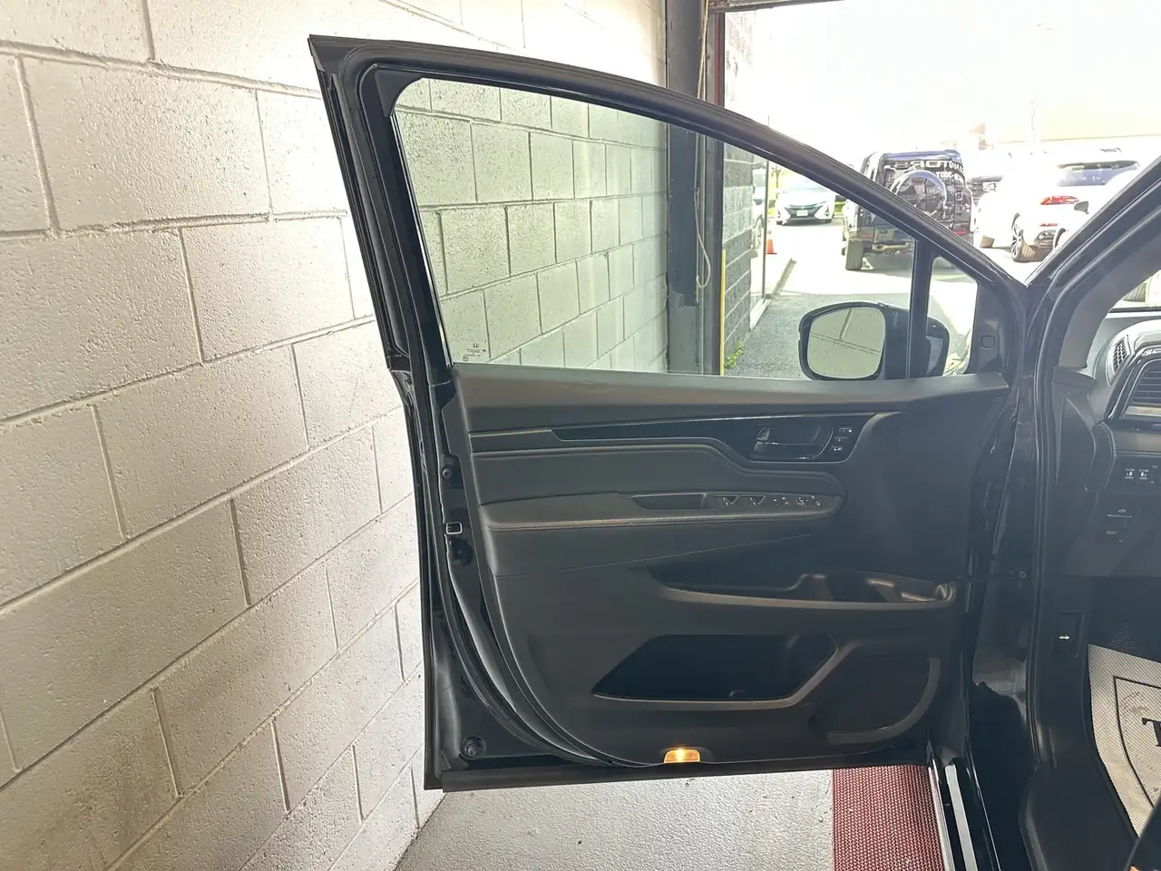 Honda Odyssey снимка Honda Odyssey