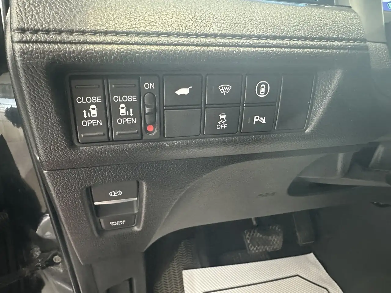 Honda Odyssey снимка Honda Odyssey