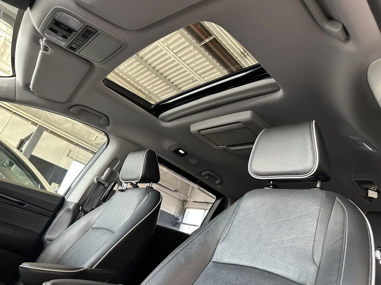 Honda Odyssey снимка Honda Odyssey