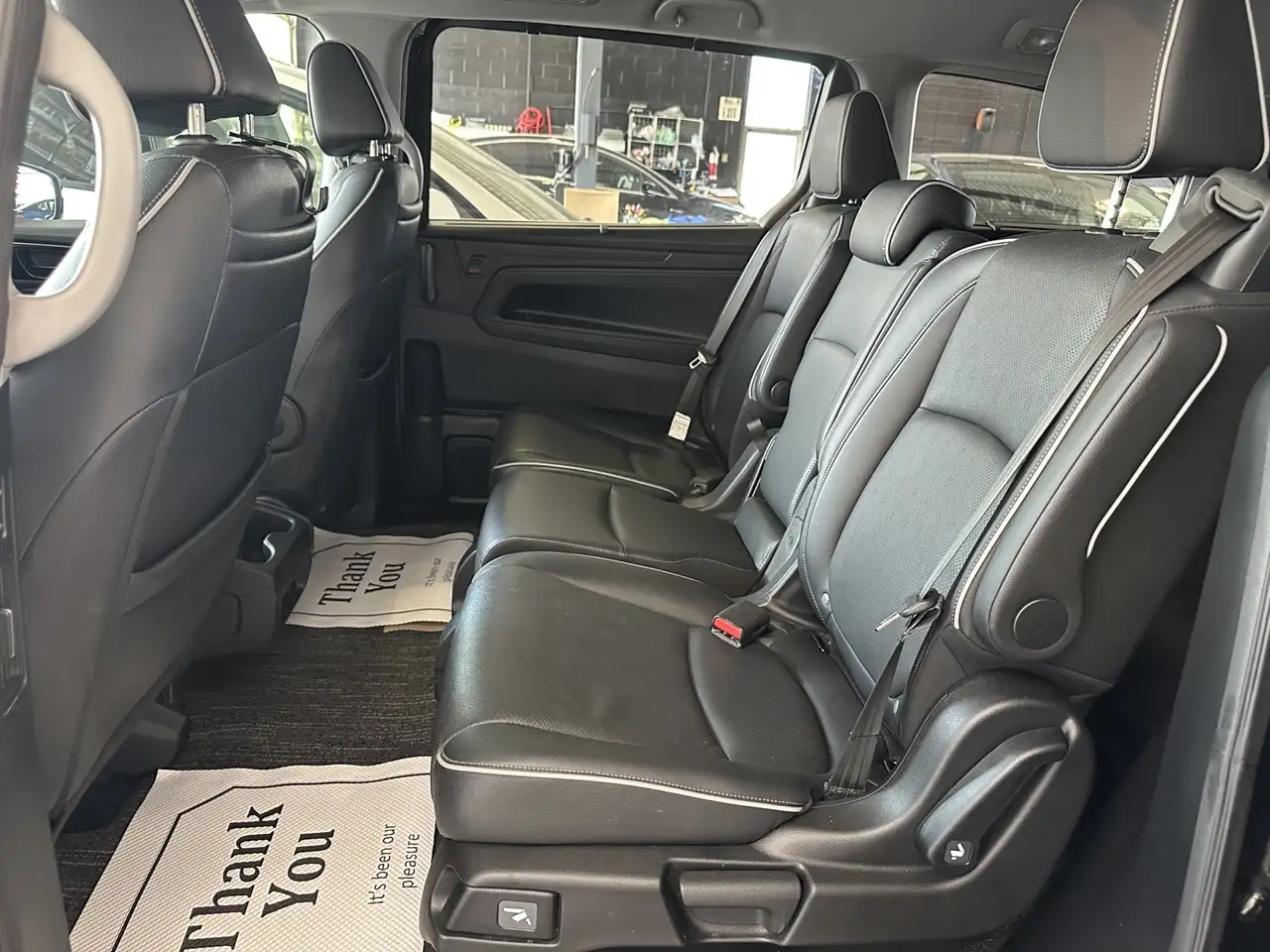 Honda Odyssey снимка Honda Odyssey