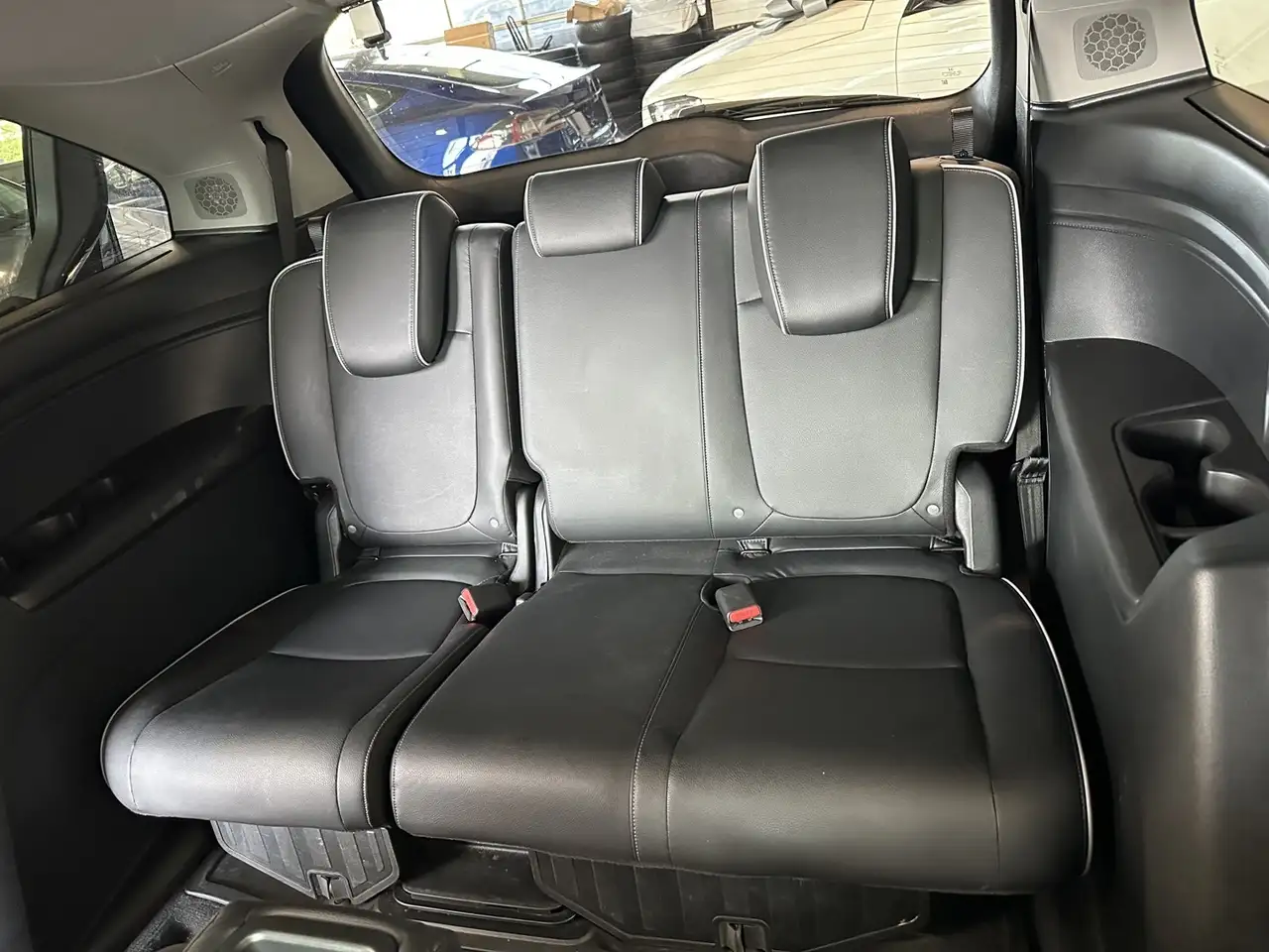 Honda Odyssey снимка Honda Odyssey
