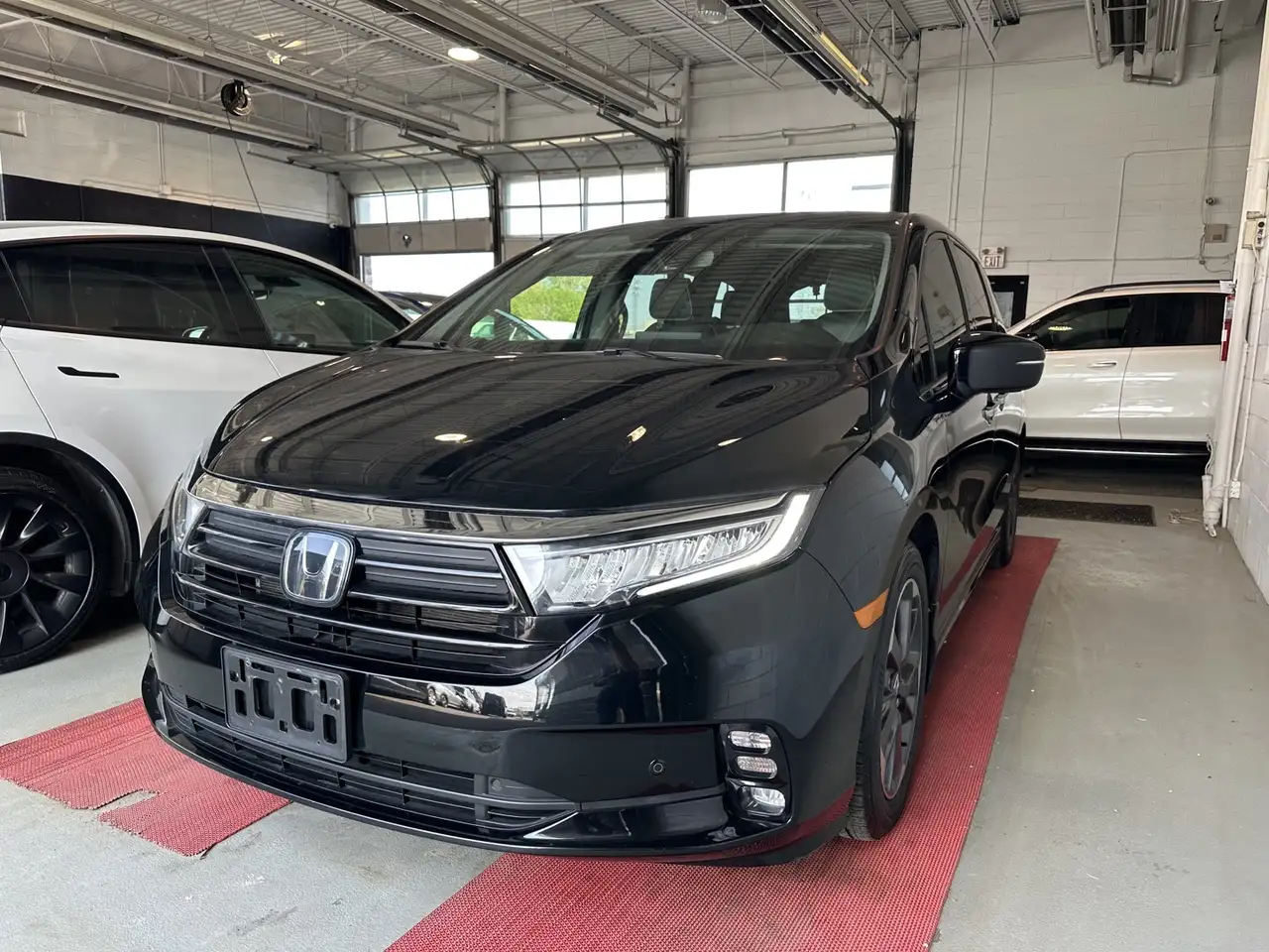 Honda Odyssey снимка Honda Odyssey