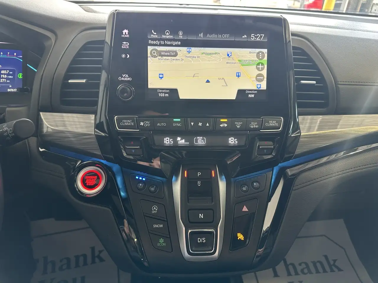 Honda Odyssey снимка Honda Odyssey