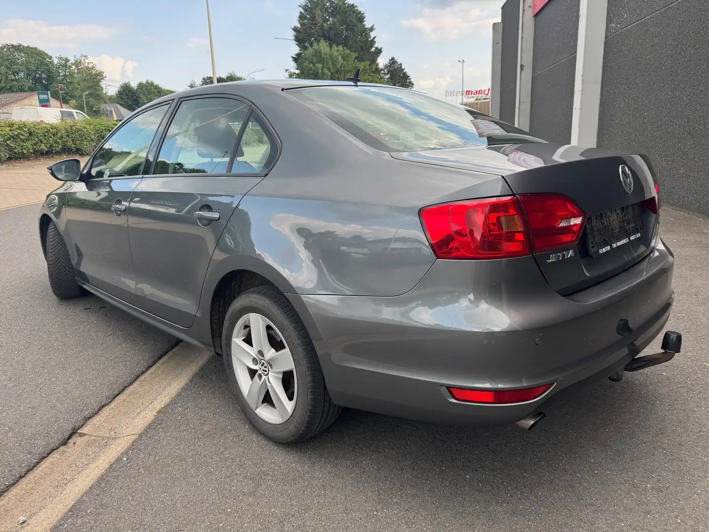 Volkswagen Jetta 1.6 CR TDi Comfortline Grijs - 2