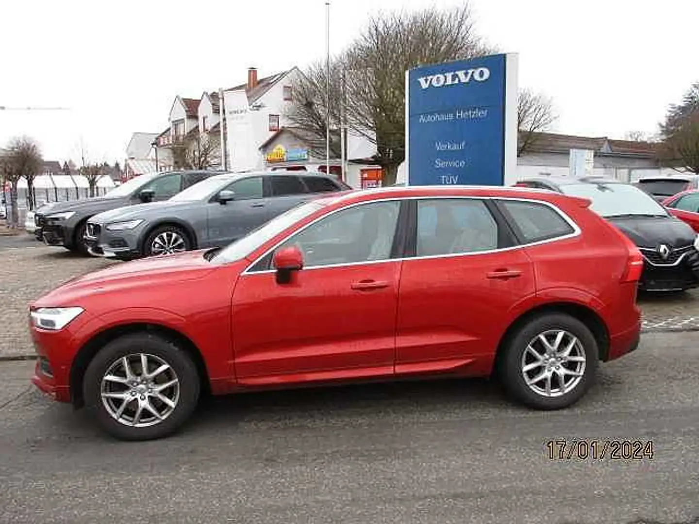 Volvo XC60 D4 Geartronic Momentum Red - 2