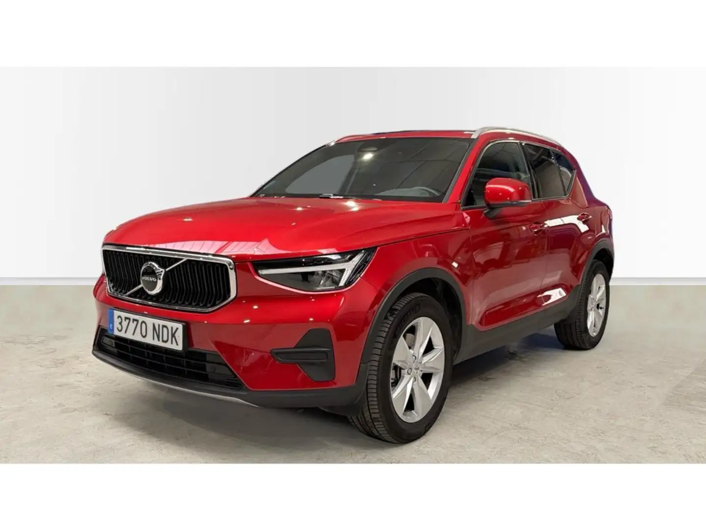 Volvo XC40 B3 Core Aut. Rojo - 1