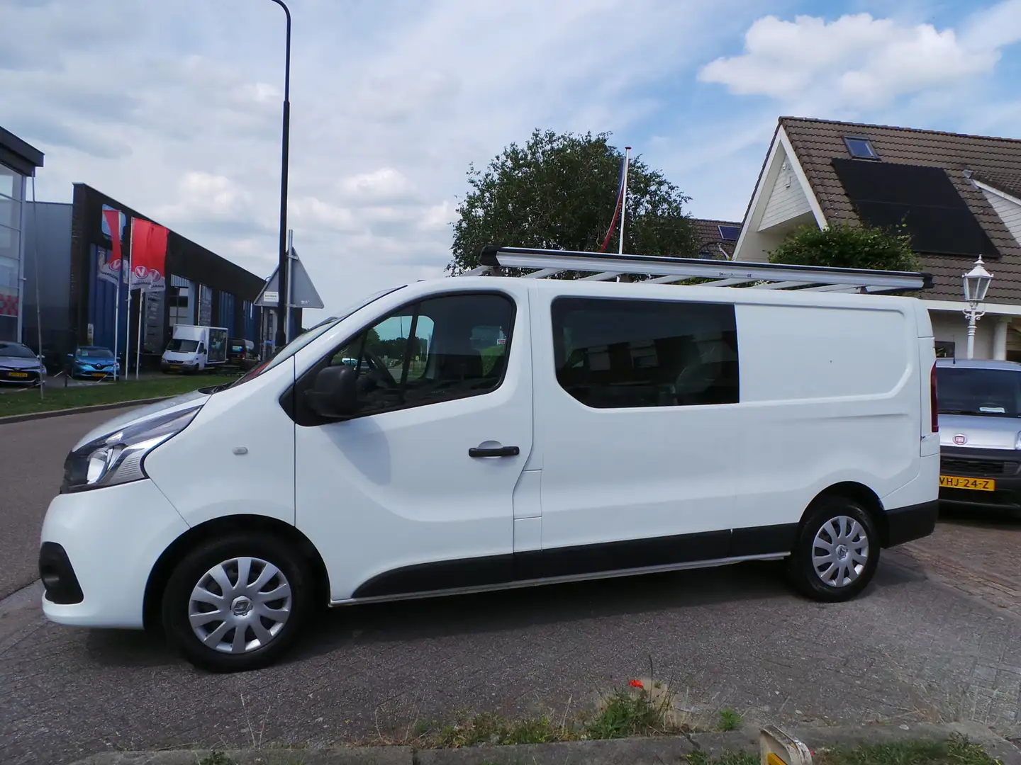 Renault Trafic 1.6 dCi T29 L2H1 DC Airco,Cruise,Navigatie,Pdc,Imp Wit - 1