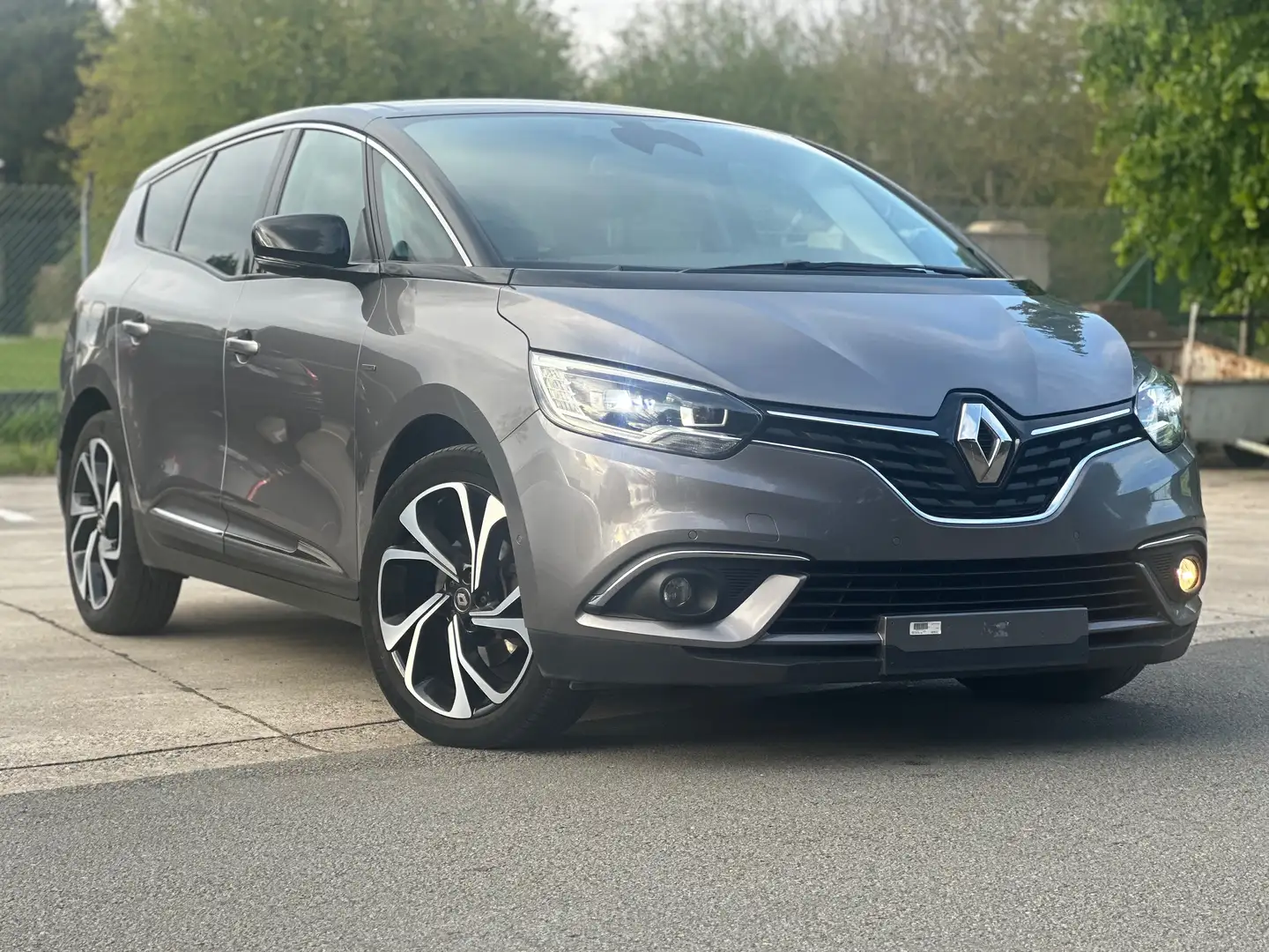 Renault Grand Scenic 1.33 TCe Bose Edition-7pl-Led-Cam-Gps-Leer-Automat Brons - 2