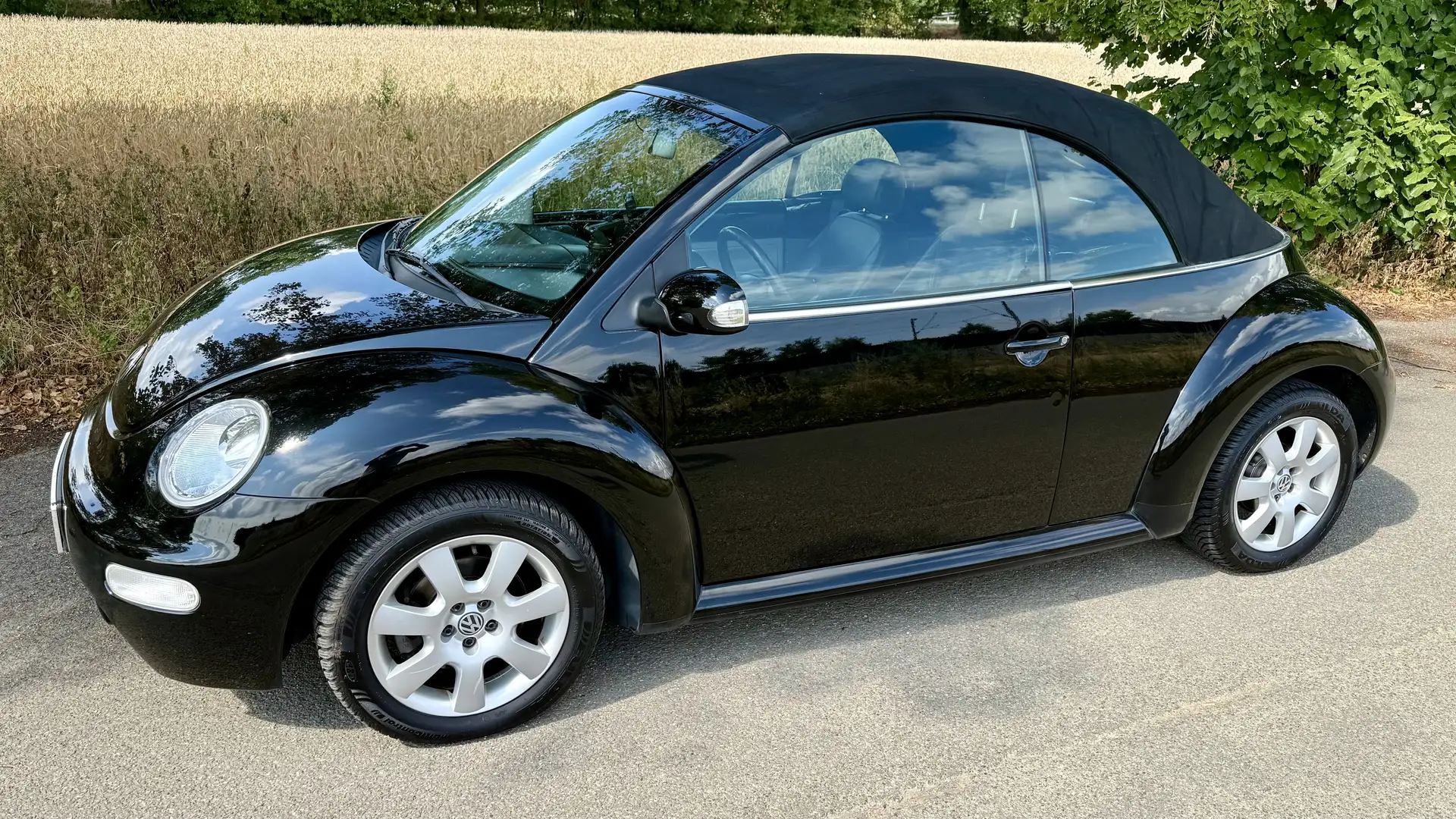 Volkswagen New Beetle Cabriolet 2.0 - 2