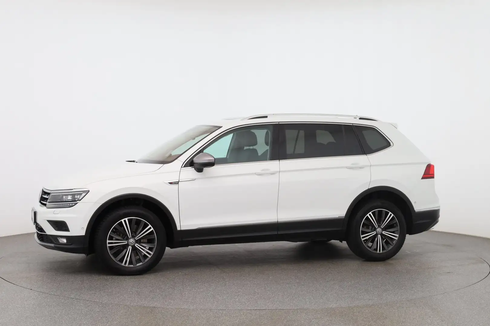 Volkswagen Tiguan VW Tiguan Alls. HL TDI 4MOTION DSG 5-Sitzer Weiß - 2