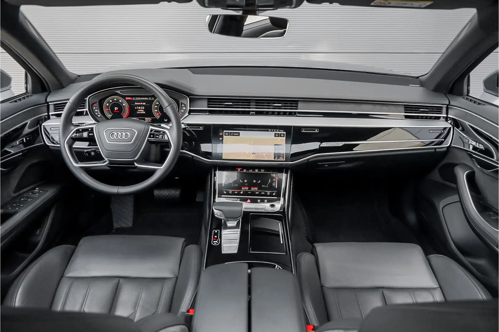 Audi A8 55 TFSI Quattro ProLine Plus B&O Matrix Schuifdak Šedá - 2
