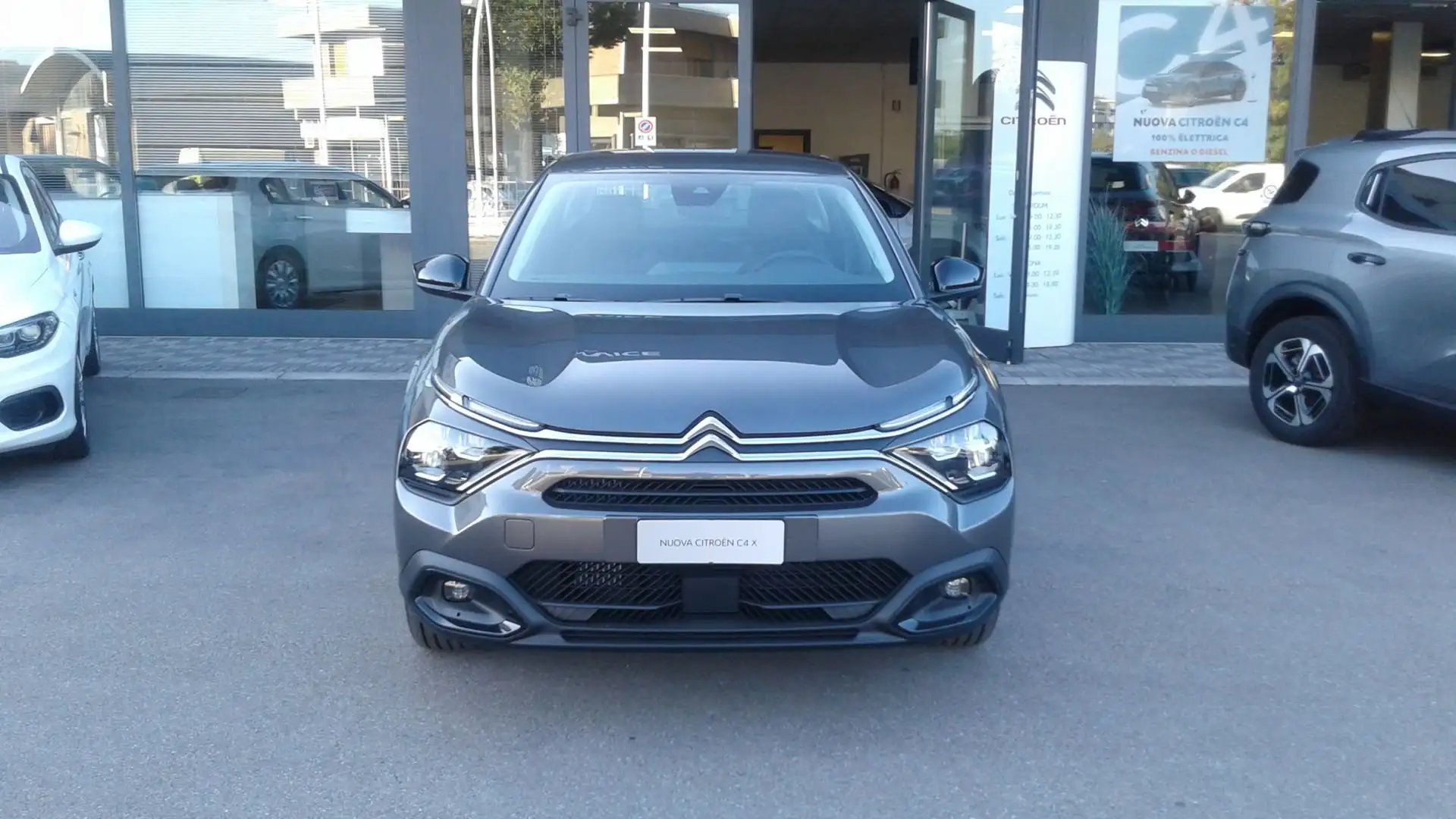 Citroen C4 X C4 X PureTech 100 S&S Feel Grigio - 2