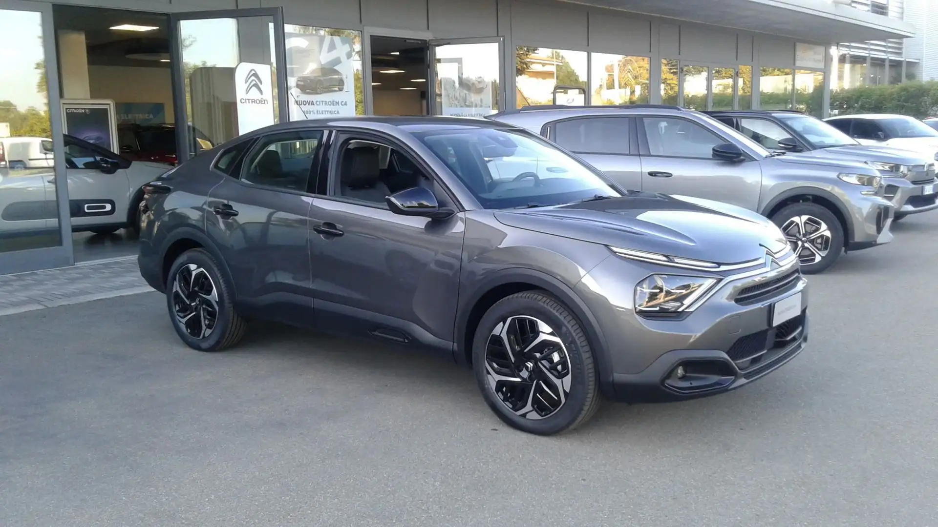 Citroen C4 X C4 X PureTech 100 S&S Feel Grigio - 1