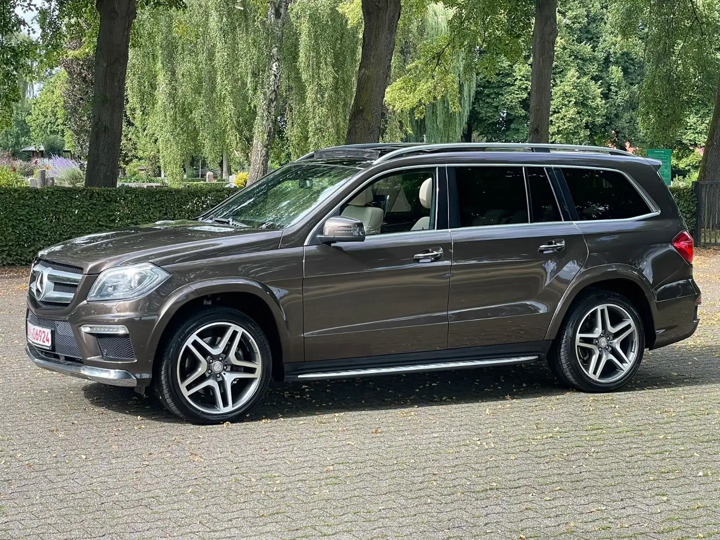 Mercedes-Benz GL 350 d *4-Matic*AMG-LINE*PANO*7-SITZER*MASSAGE* Marrón - 1