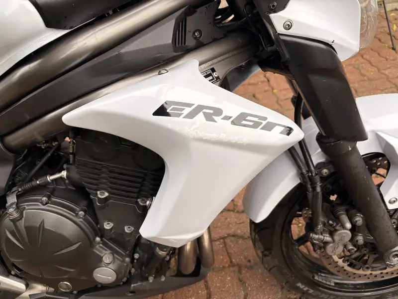 Kawasaki ER - 6 N - foto 7
