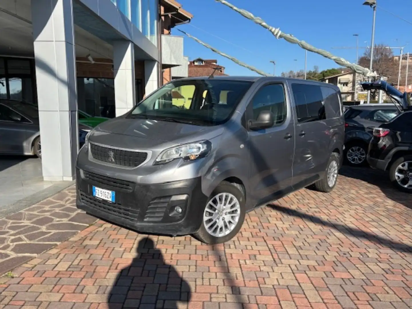 Peugeot Expert 2.0 BlueHDi 120 S&S PL-TN-DC Mobile Furgone Standa Silber - 1