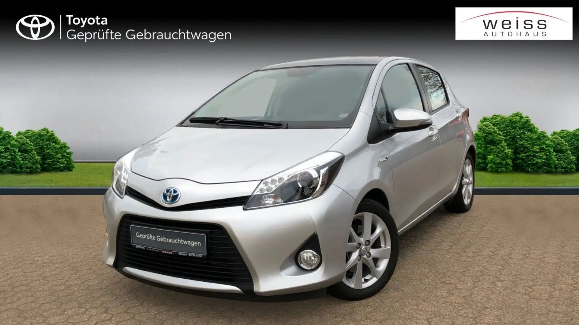 Toyota Yaris Club Hybrid Silber - 1