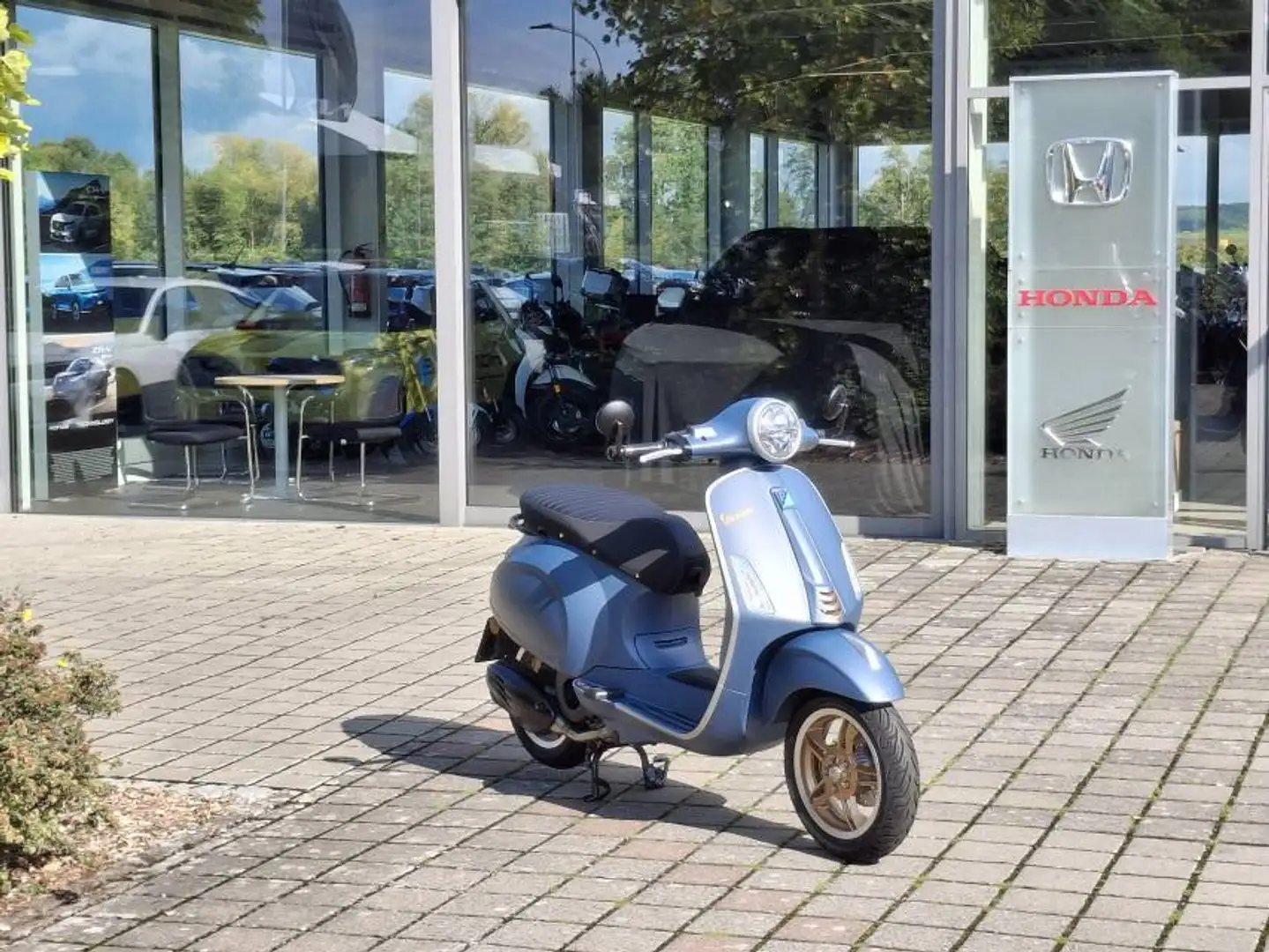 Vespa Primavera 125 Primavera 125 E5+ Officina 8 Blau - 1
