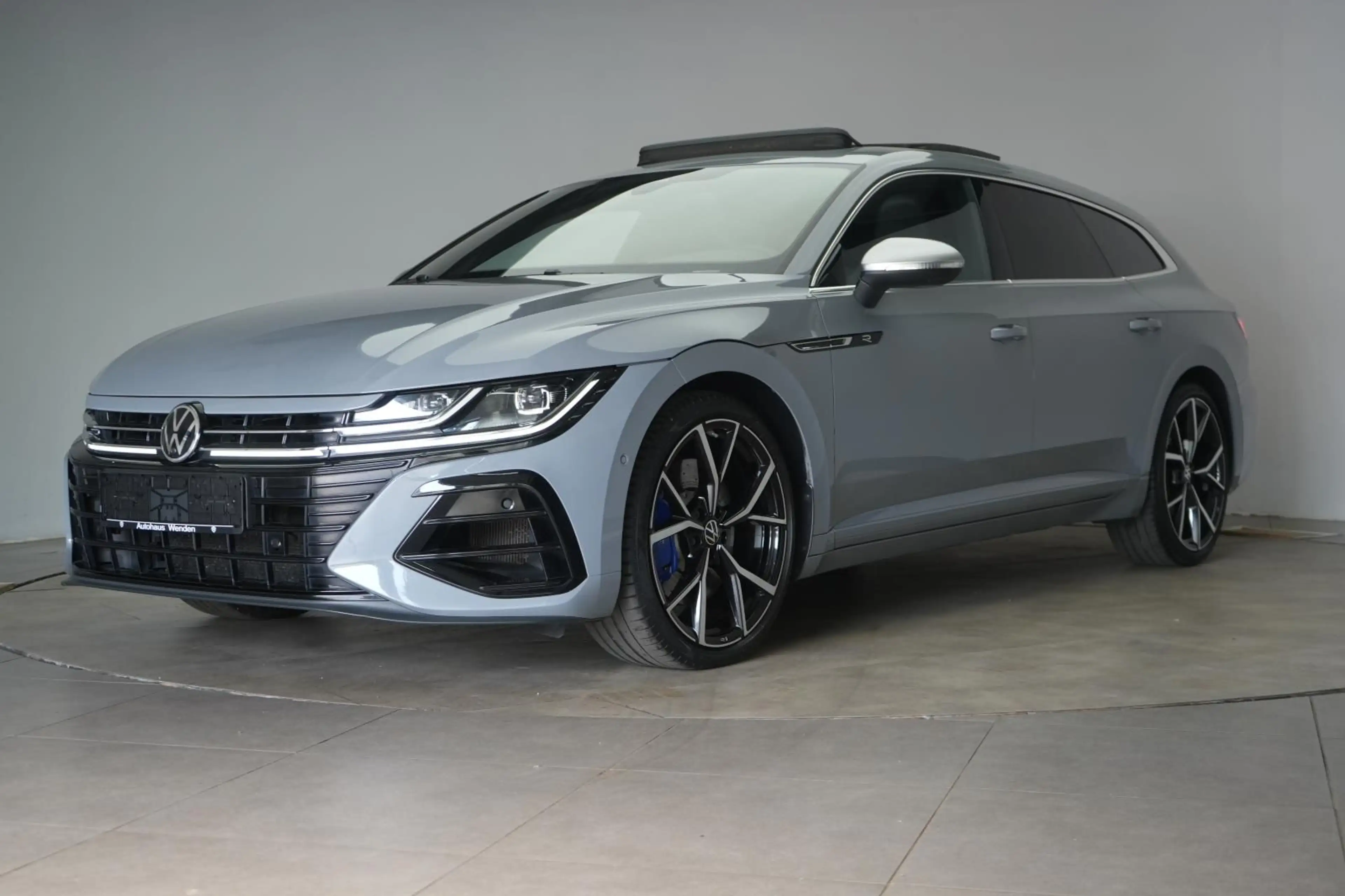 Volkswagen Arteon Shooting Brake R 2.0 TSI 4Motion Leder/AC — photo 2